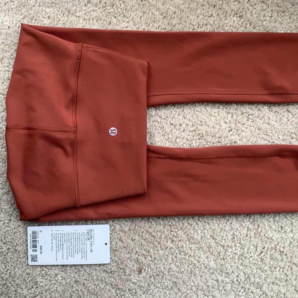 Brand new Lululemon Wander Train HR Tight 28 inch